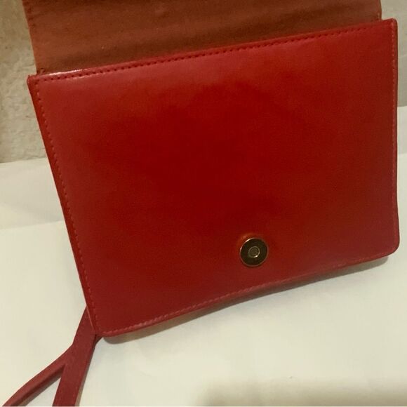 Vintage Liz Claiborne purse in red flap long strap - Picture 7 of 14